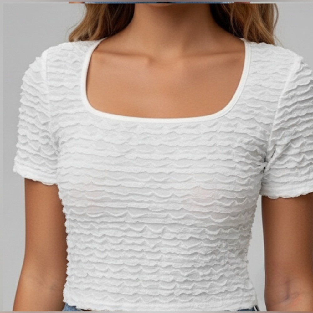 Textured Scoop Neck Tee White - Picture 2 of 5